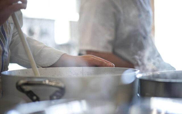 Etna Quota Mille Boutique Hotel, Typical Sicilian Food & Wine