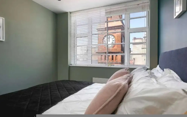 Modern Comfy 1min Walk Away From Royal Pavilion