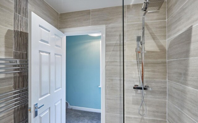 Fly Away Ruby in Saltburn-by-the-sea