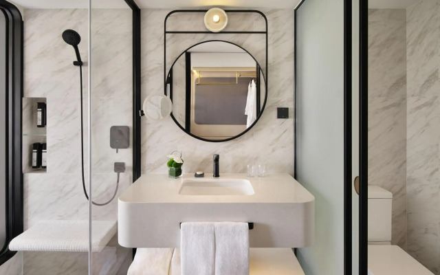 The Park Lane Hong Kong, Autograph Collection