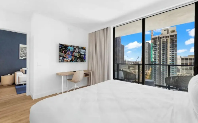 Miami Luxury 2BR with Panoramic Views