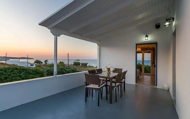 Mandrakia Totally Sea View House