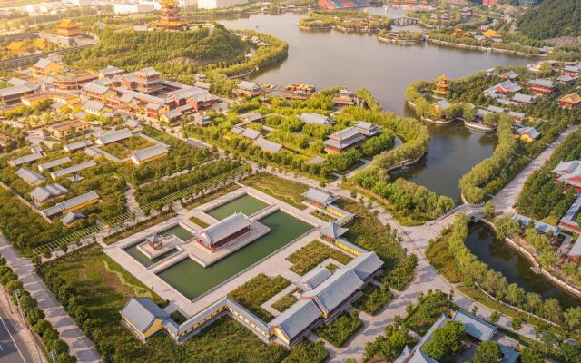 Holiday Inn Express Dongyang Hengdian by IHG