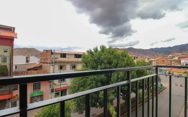 w Radiant 1BR w Perfect Balcony in Cusco