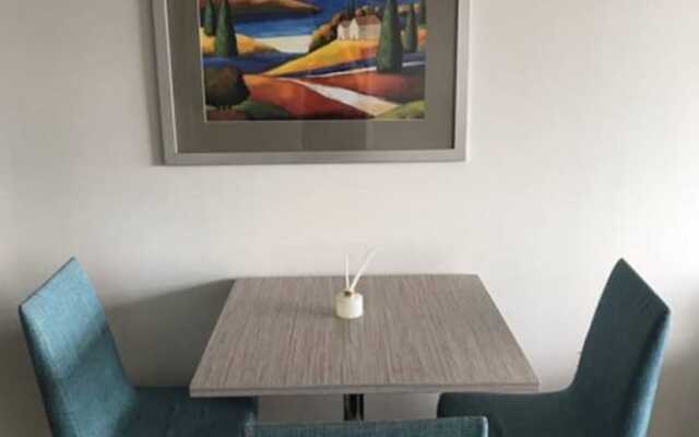 Modern 1 Bedroom Apartment in Eden Terrace