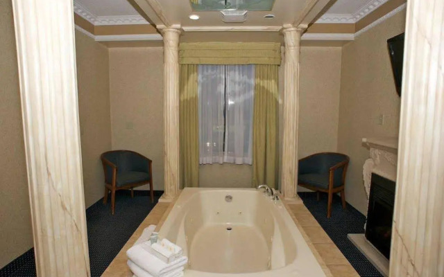 Monte Carlo Inn Toronto West Suites