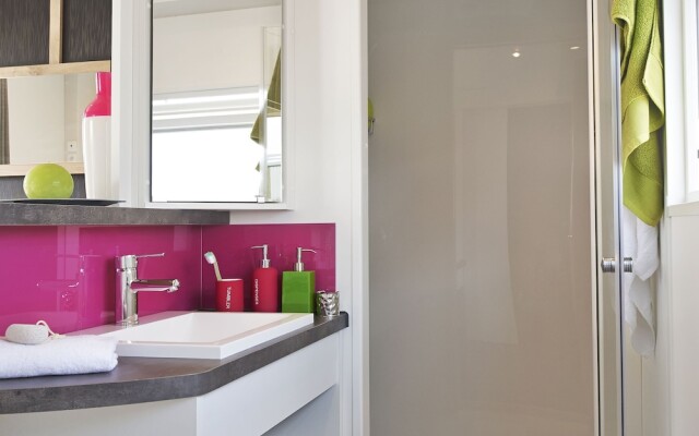 Luxury Chalet With air Conditioning 900 m. From the Beach