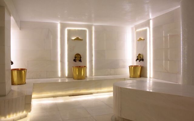 Tiara Thermal & Spa Hotel