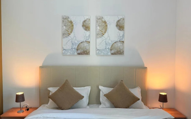 Premium 2 Bedroom Creek Horizon