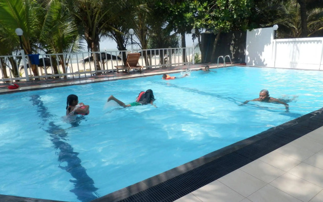 Lanka Beach Hotel