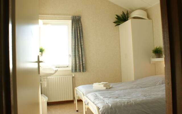 Detached Bungalow With a Terrace, Near Small Beach