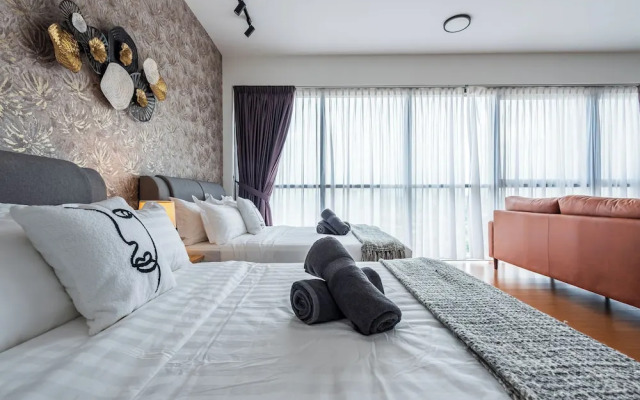 4Pax Studio with Magnificent View PJ SS2