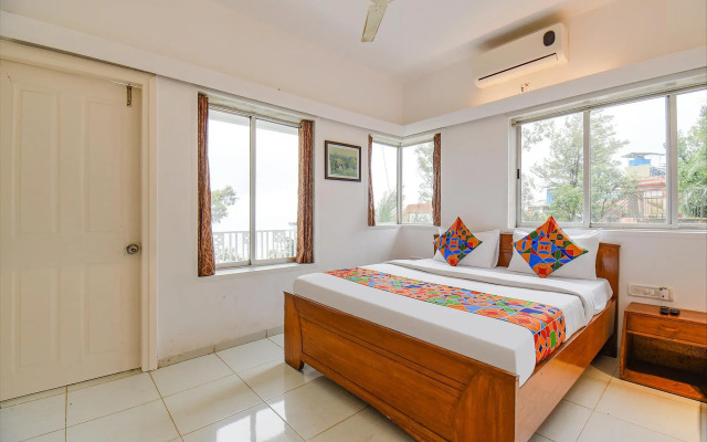 Fabhotel Silver Nest