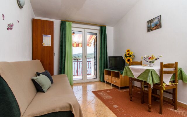 Apartment VV A1 Seget Vranjica, Riviera Trogir