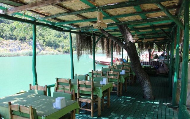 Hotel Riverside