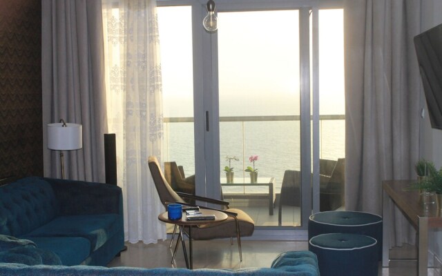 Z Luxury Apartment