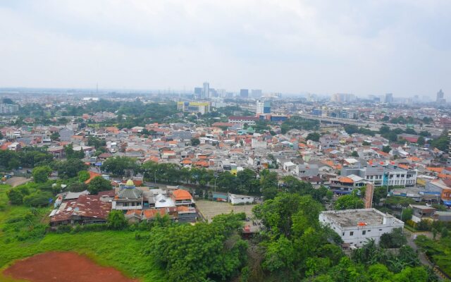 Elegant and Comfy Studio at Bassura City Apartment