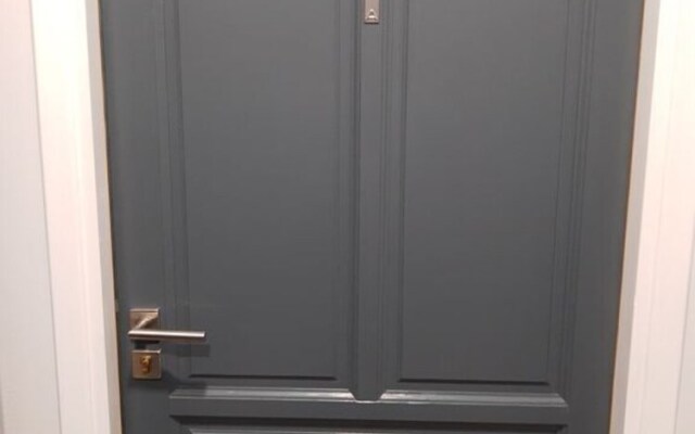 Star 66 West by Cracow Moods. Loft2b