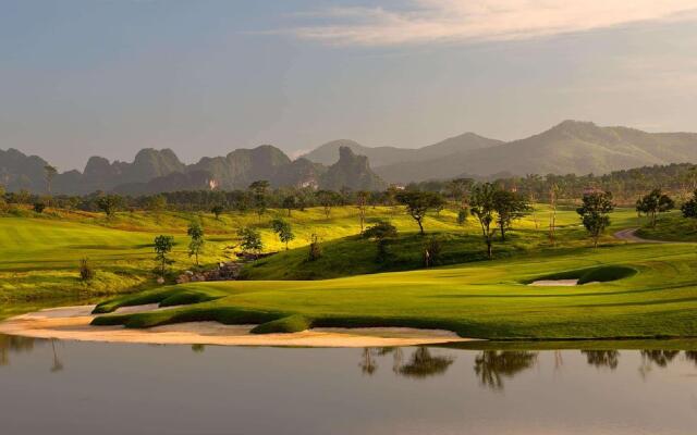 Wyndham Sky Lake Resort and Villas