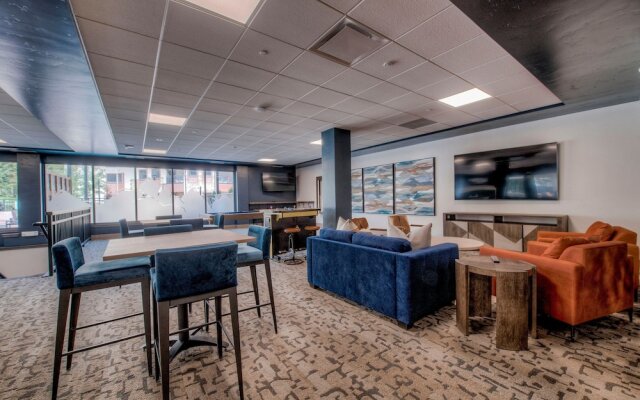 Ge At Breckenridge Chateaux 1023 2 Bedroom Condo by RedAwning