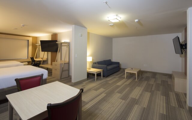 Holiday Inn Express & Suites Monroe by IHG