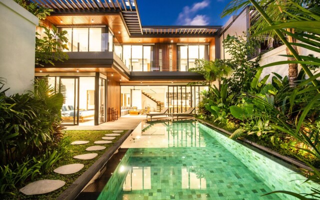 New 5BR Villa Canggu 200m to Beach