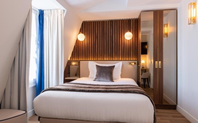 Solo Single room (extra bed included)