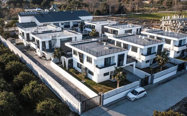 Villa Ayuda Luxury 3 Bed Spa Retreat