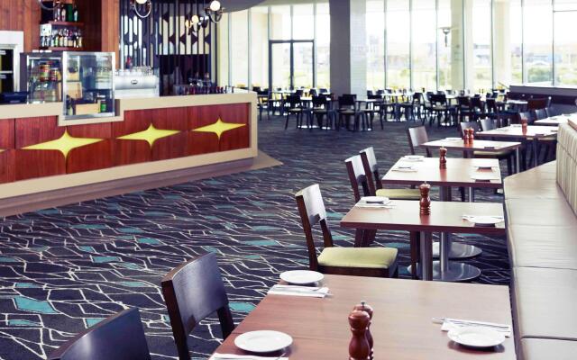 Mercure Melbourne Caroline Springs