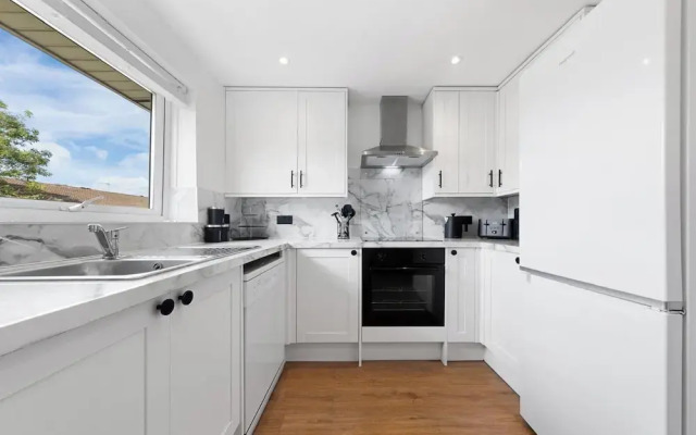 Unique 2BR Finchley Flat Sleeps 5
