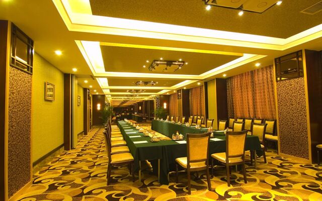 Central International Hotel