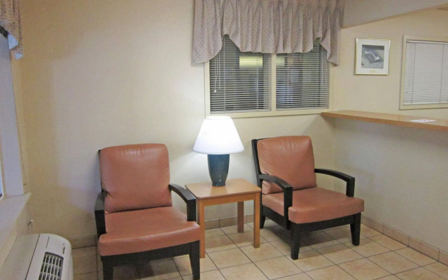 HomeTowne Studios Tacoma - Puyallup