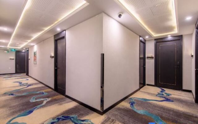 Starway Hotel (Beijing Shangdi High speed Railway Station Hotel）