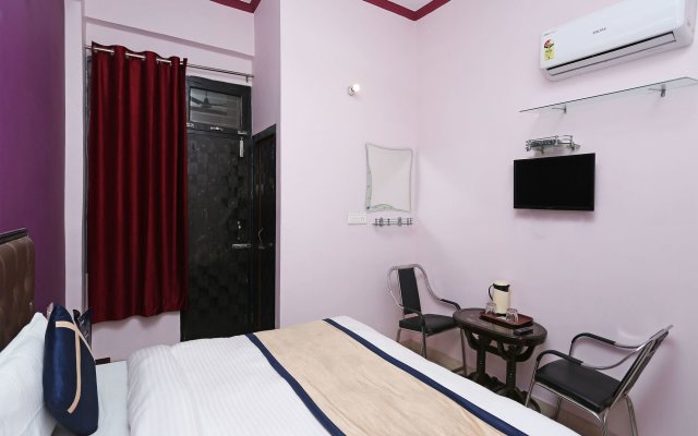 OYO 10827 Hotel Dev Bhoomi