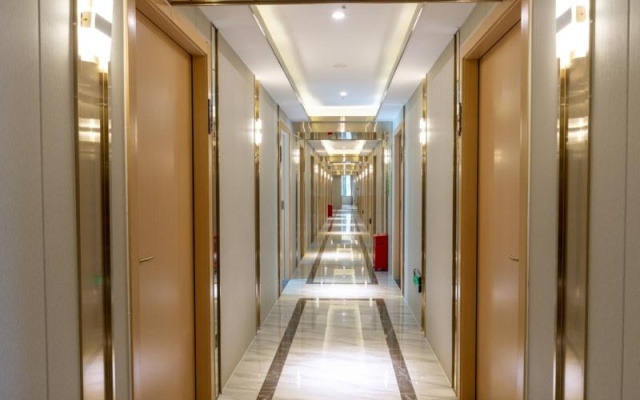 GreenTree Alliance Hotel Shenzhen Futian District Exhibition Center Jingtian Metro Station – Hotel Rooms – Shenzhen
