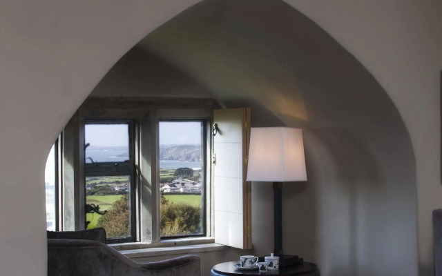Roch Castle Hotel