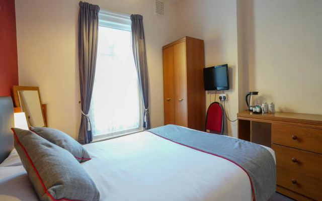 OYO Shanklin Beach Hotel