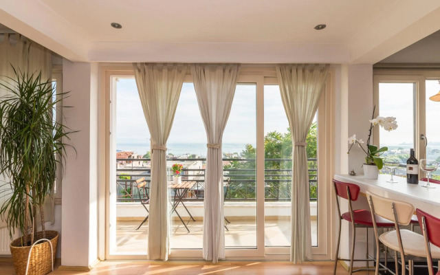 Istanbul Amedros Home