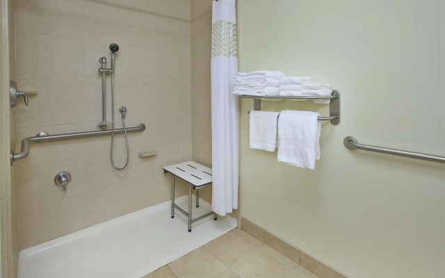 Hampton Inn Suites Plattsburgh