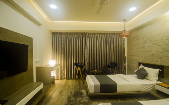 Hotel Grand Elegance