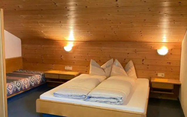 Aparts Handle und Haus Bergblick