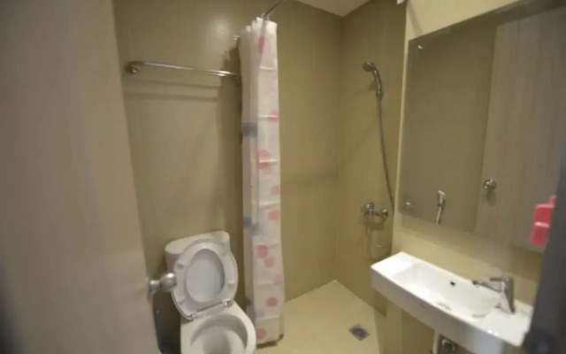 Clean & Compact Room at Elpis sun rise view