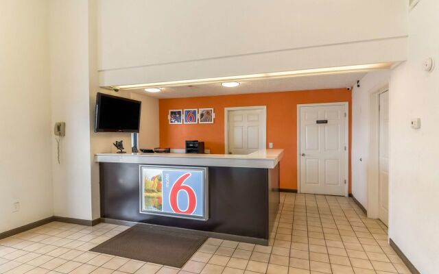Motel 6 Durham