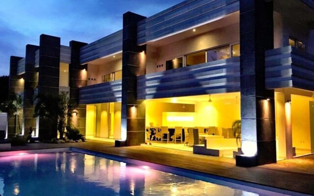 CASA-22 Luxury Boutique Hotel