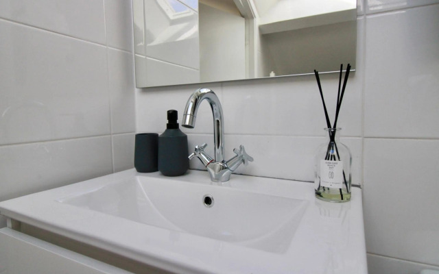 Beautiful penthouse near Rai and centre