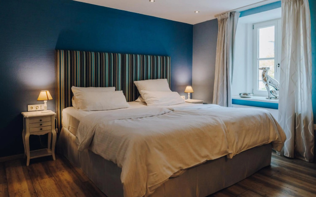 Hotel VIII