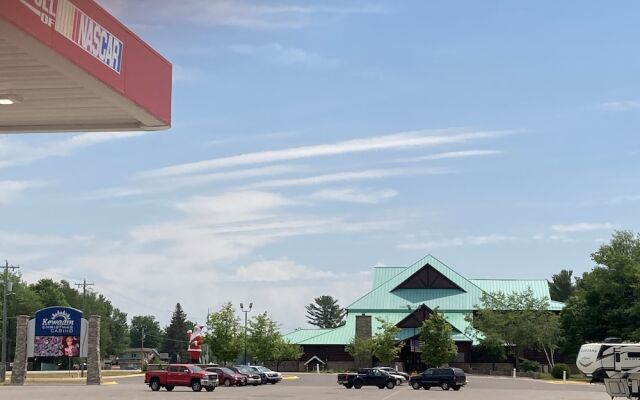 White Pine Lodge