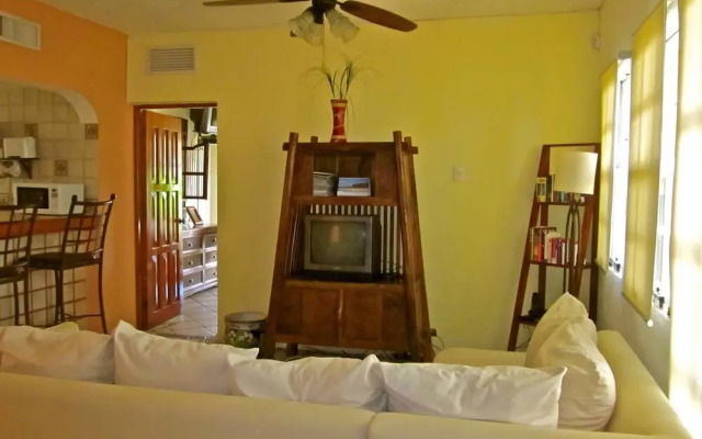 Alba by RentingPlaya