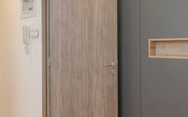 Lovely 2 bedroom rental in excellent location