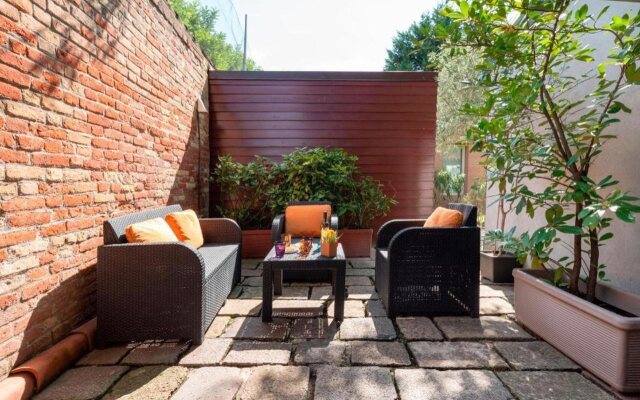 The Waterview Alcove